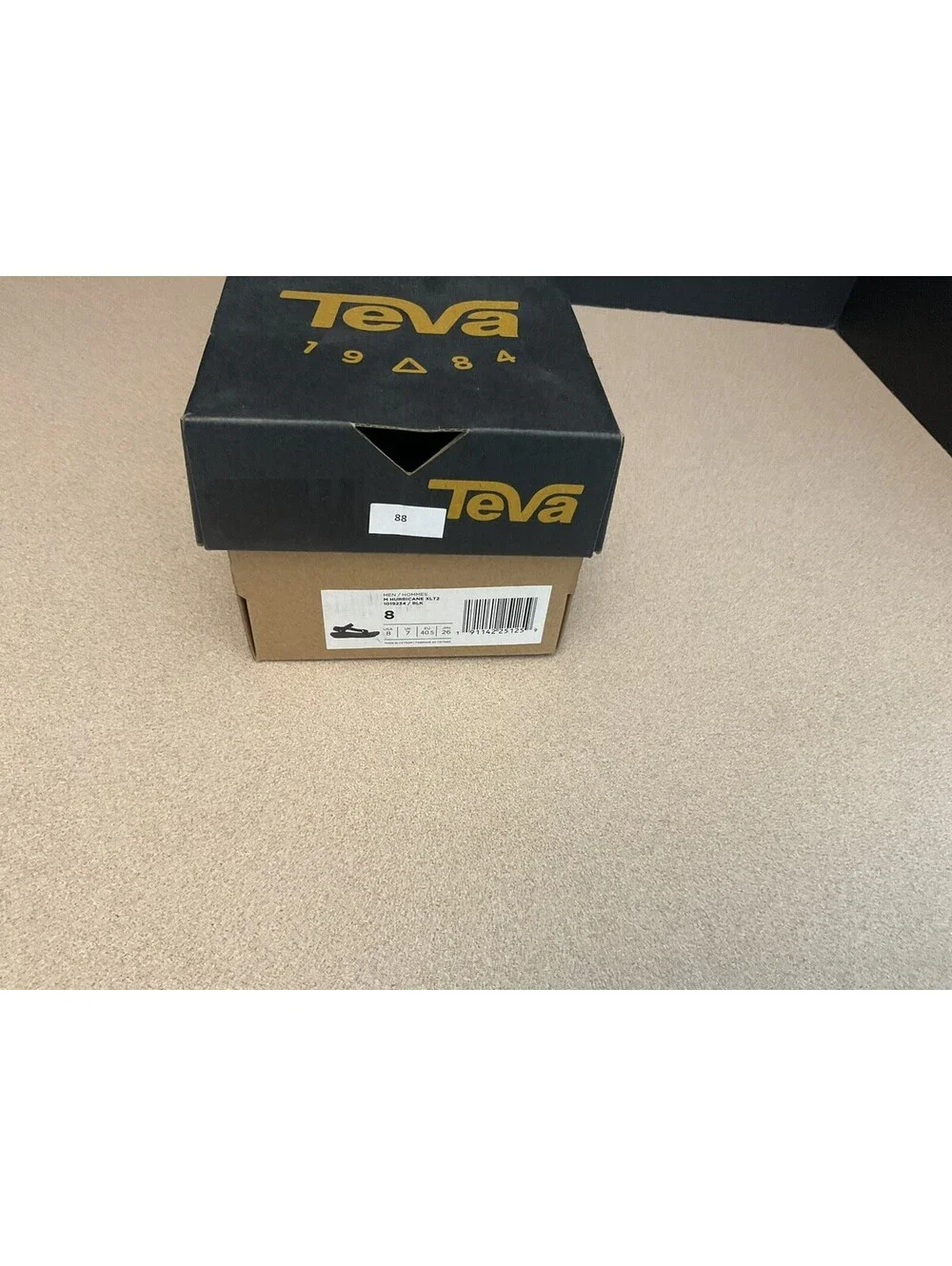New! Mens Teva Hurricane XLT2 Black Hiking Sandals. Size 8. Nice!!!
